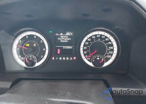 2022 Ram 1500 Classic Warlock 4X4 6'4 Box z USA, uszkodzony, nr VIN 1C6RR7GG5NS148754